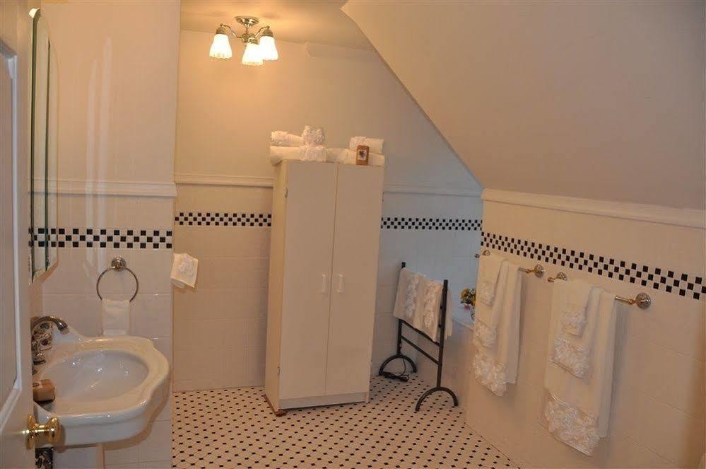 Wayne Bed & Breakfast Inn (Adults Only) Dış mekan fotoğraf